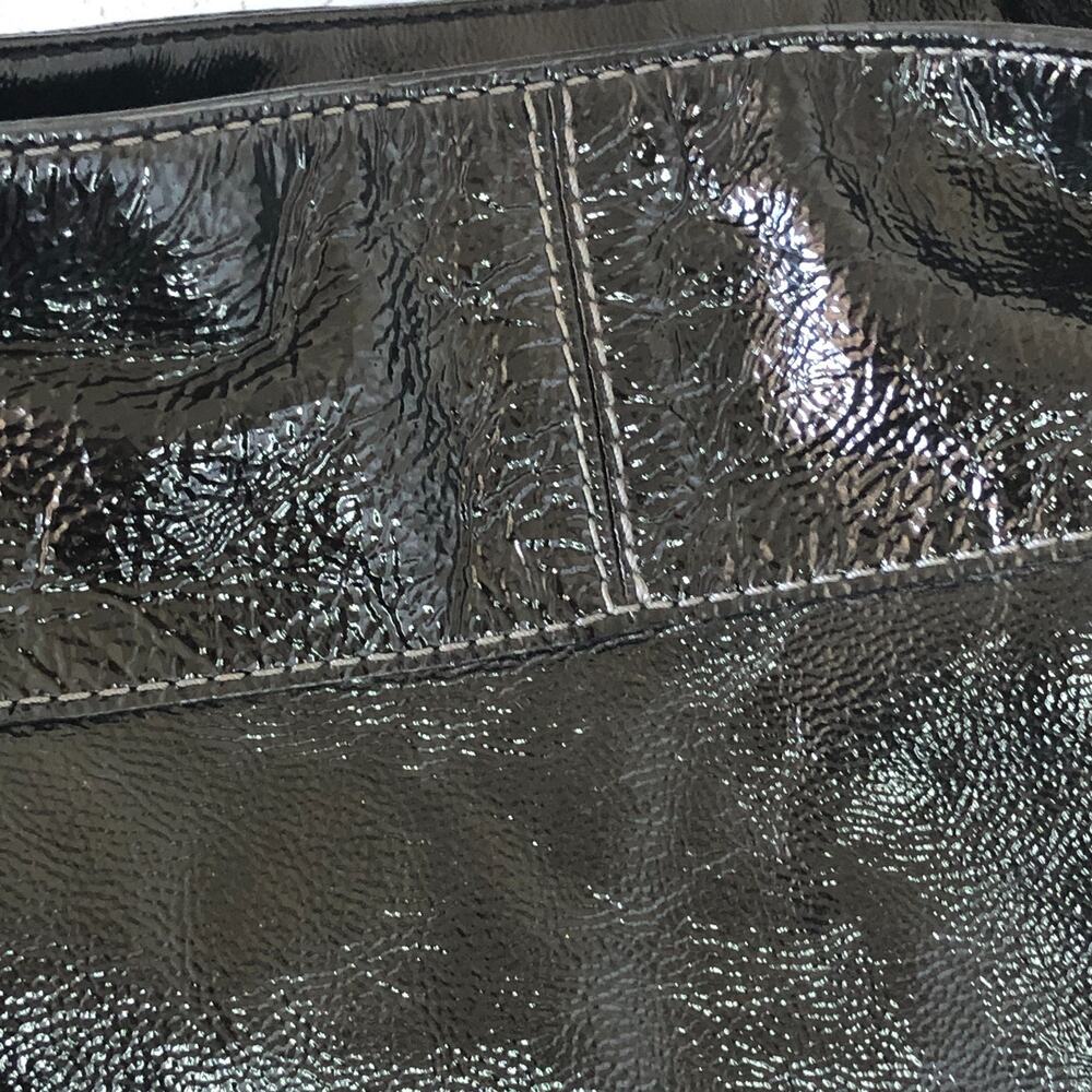 Coach Zoe Crinkled Patent Leather Hobo Bag Purple Interior 2008 Like New - Picture 7 of 16